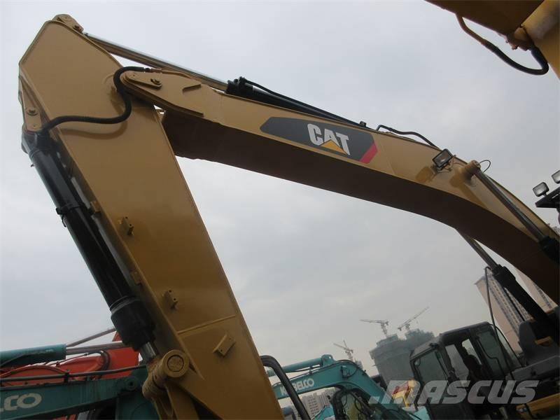 CAT 320 D Vikšriniai ekskavatoriai