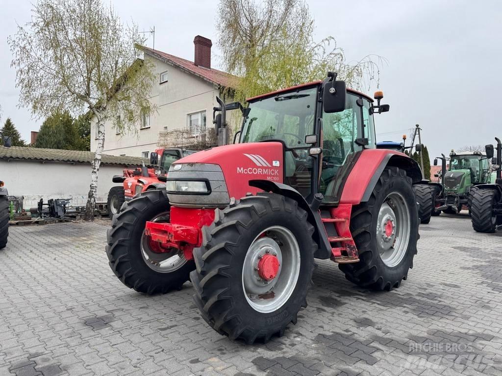 McCormick MC100 Traktoriai
