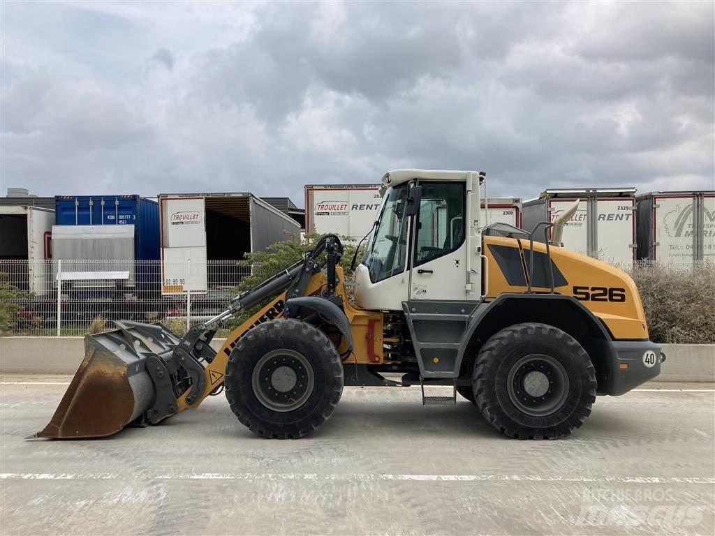 Liebherr L 526 Naudoti ratiniai krautuvai