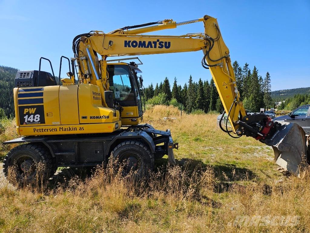 Komatsu PW 148-11 Ratiniai ekskavatoriai