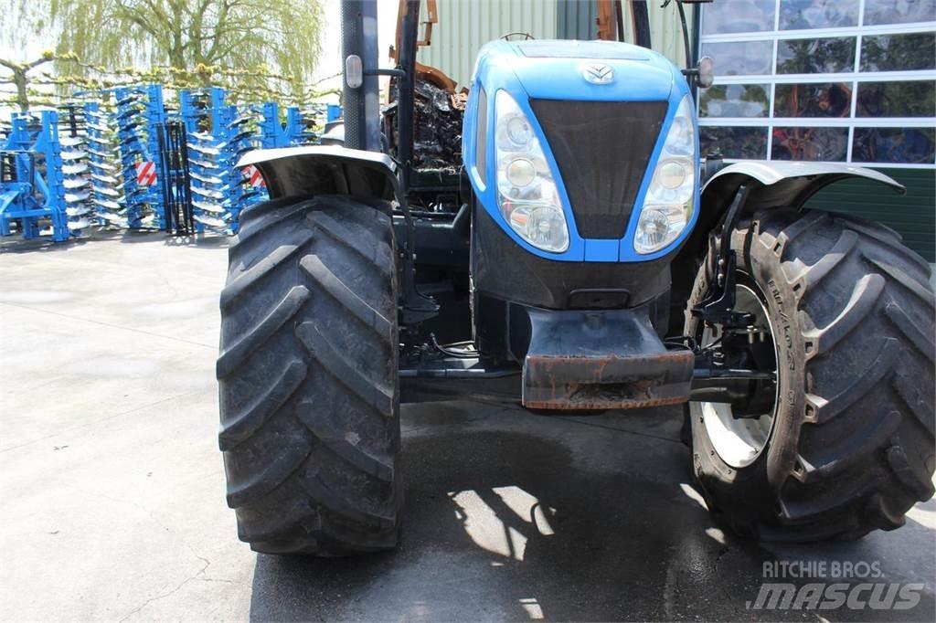 New Holland T7030 Traktoriai
