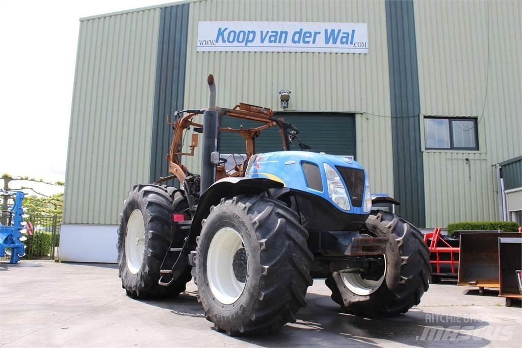 New Holland T7030 Traktoriai