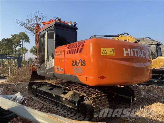 Hitachi ZX200 Vikšriniai ekskavatoriai