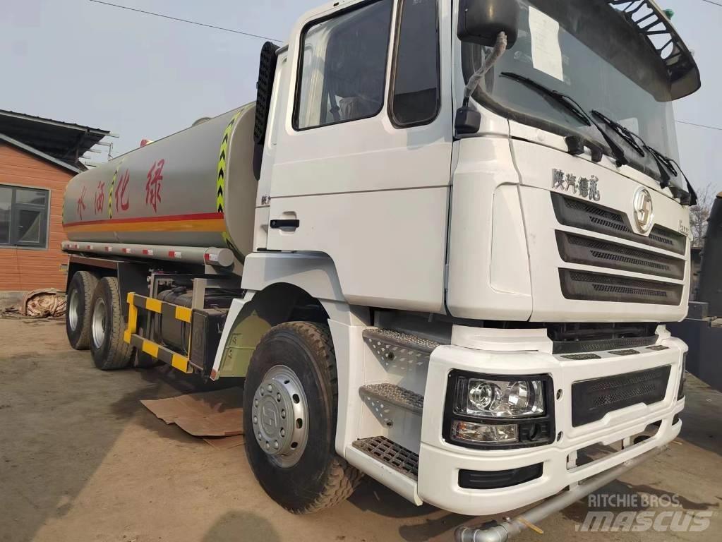 Shacman F3000 6X4 Vandens sunkvežimiai