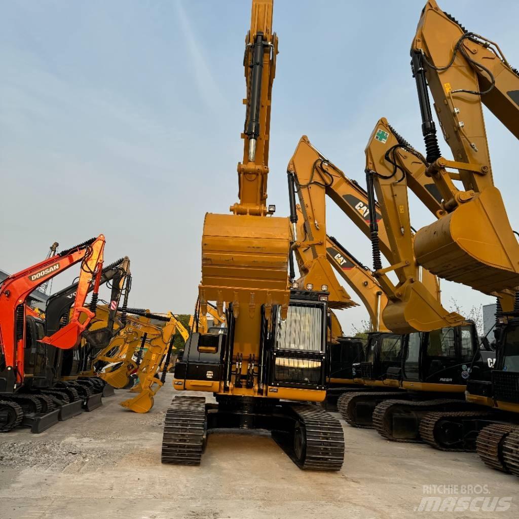 CAT 320D2 Vidutinės galios ekskavatoriai 7-12 t