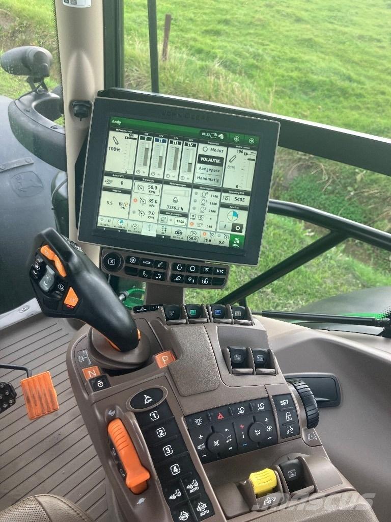 John Deere 6155 R Traktoriai