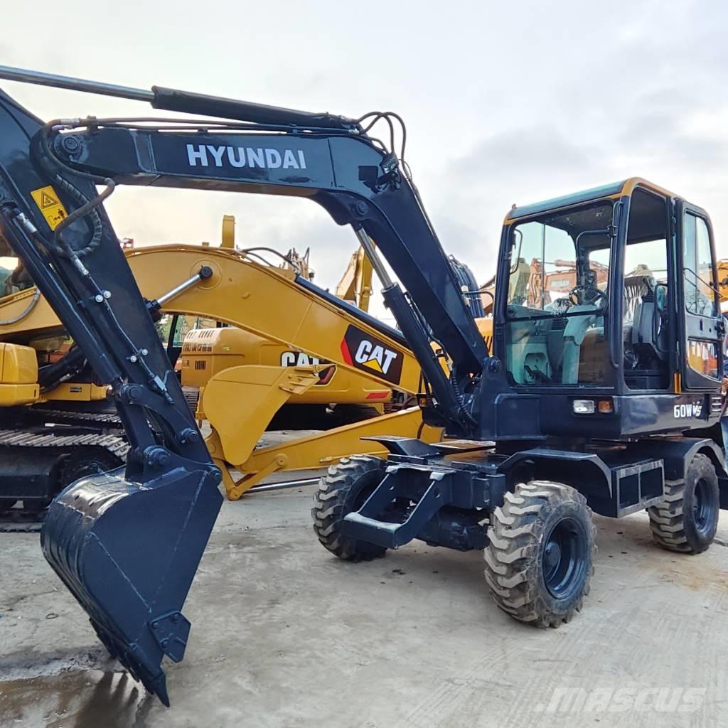 Hyundai R60W Ratiniai ekskavatoriai