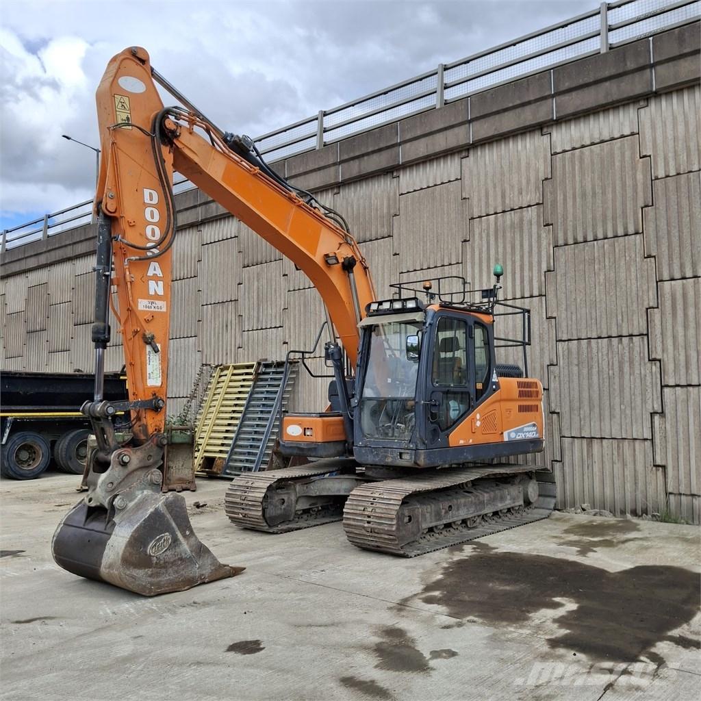 Doosan DX 140 LC Vikšriniai ekskavatoriai
