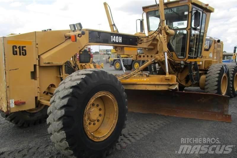 CAT 140H Greideriai
