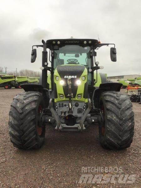 CLAAS AXION 810 Traktoriai