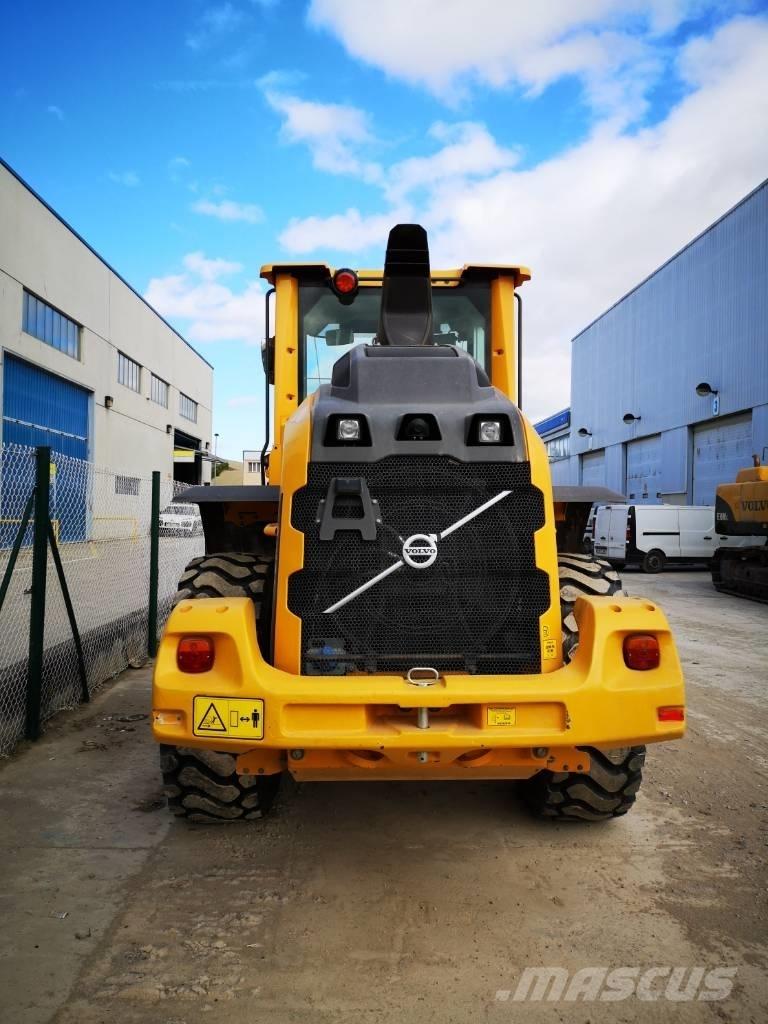 Volvo L 60 H Naudoti ratiniai krautuvai
