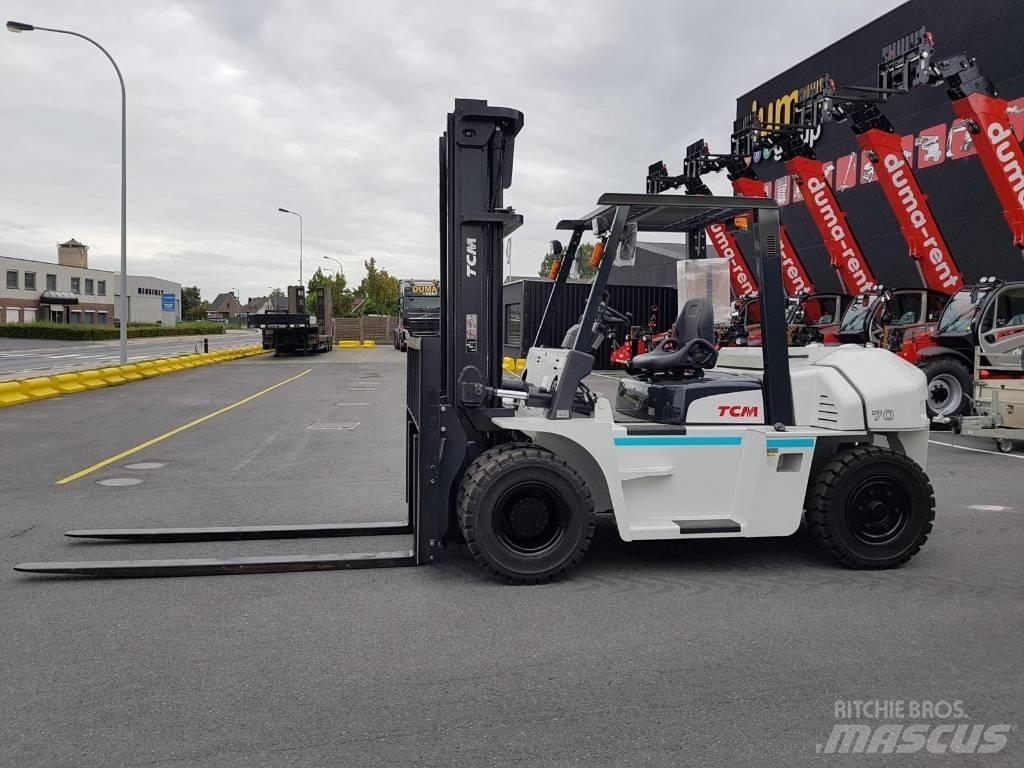 TCM FD70Z8 Dyzeliniai krautuvai
