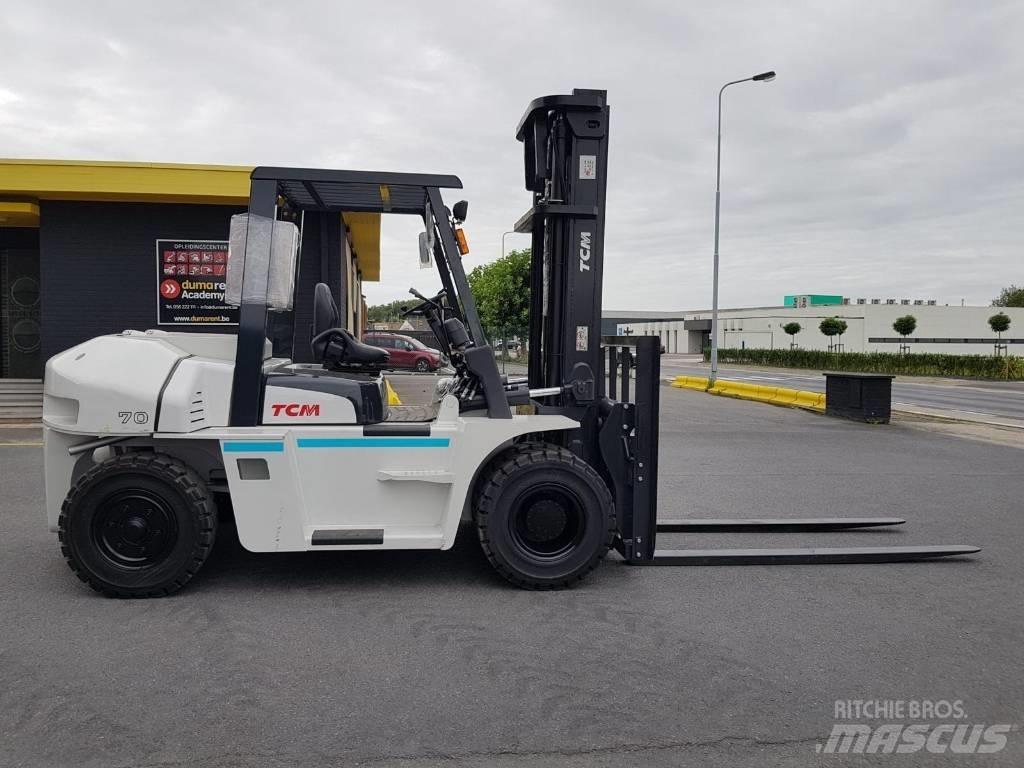 TCM FD70Z8 Dyzeliniai krautuvai