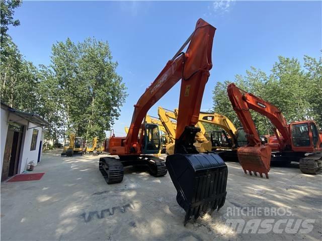 Hitachi EX 200 Vikšriniai ekskavatoriai