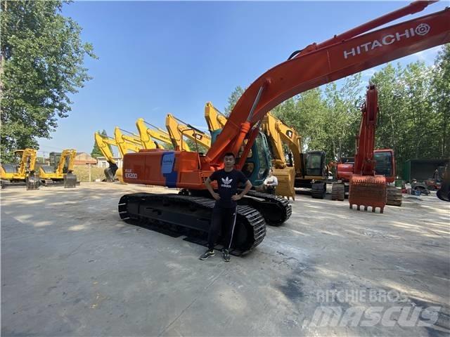 Hitachi EX 200 Vikšriniai ekskavatoriai