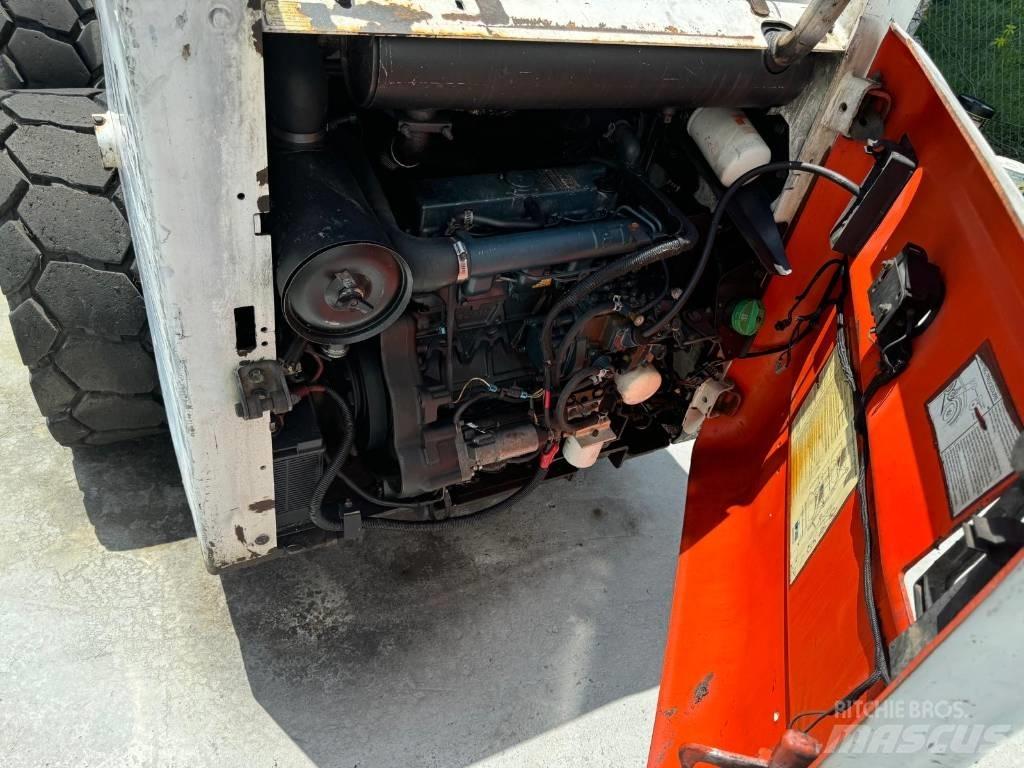 Bobcat S 150 Krautuvai su šoniniu pasukimu