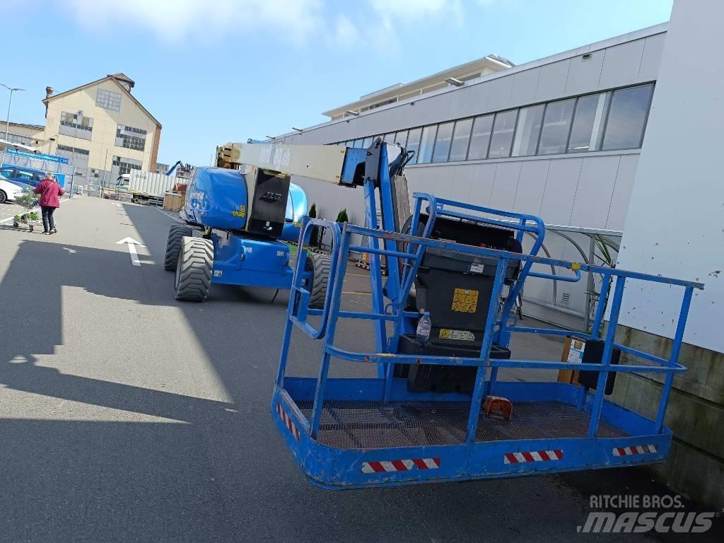 JLG E 800 AJ Teleskopiniai keltuvai