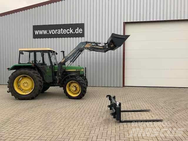 John Deere 2450 Traktoriai