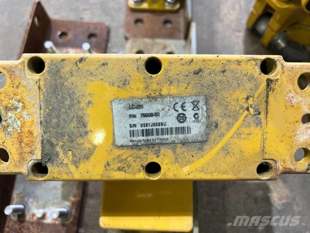 Trimble GPS GSC900 Kiti naudoti statybos komponentai