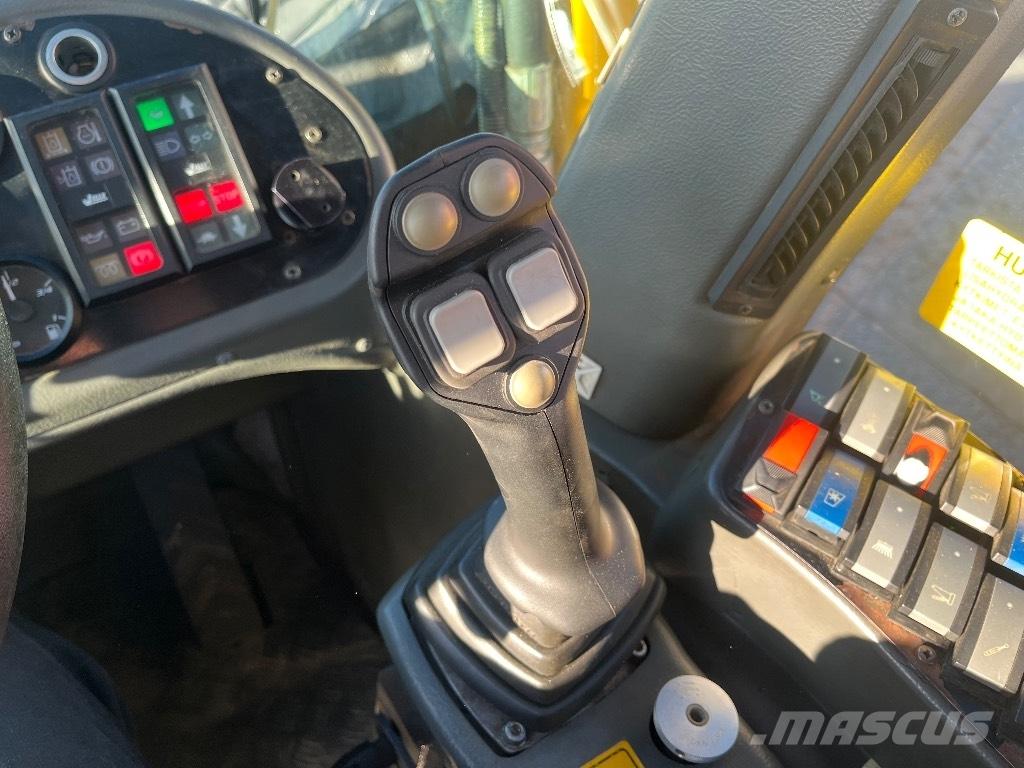 Wille 655 / MYYTY, sold Naudoti kompaktiški traktoriai