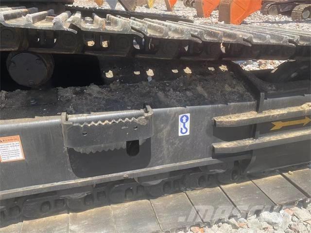 Sany SY215C Vikšriniai ekskavatoriai