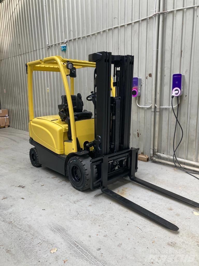 Hyster J2.5XN Elektriniai šakiniai krautuvai