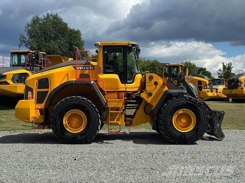 Volvo L 180 H Naudoti ratiniai krautuvai