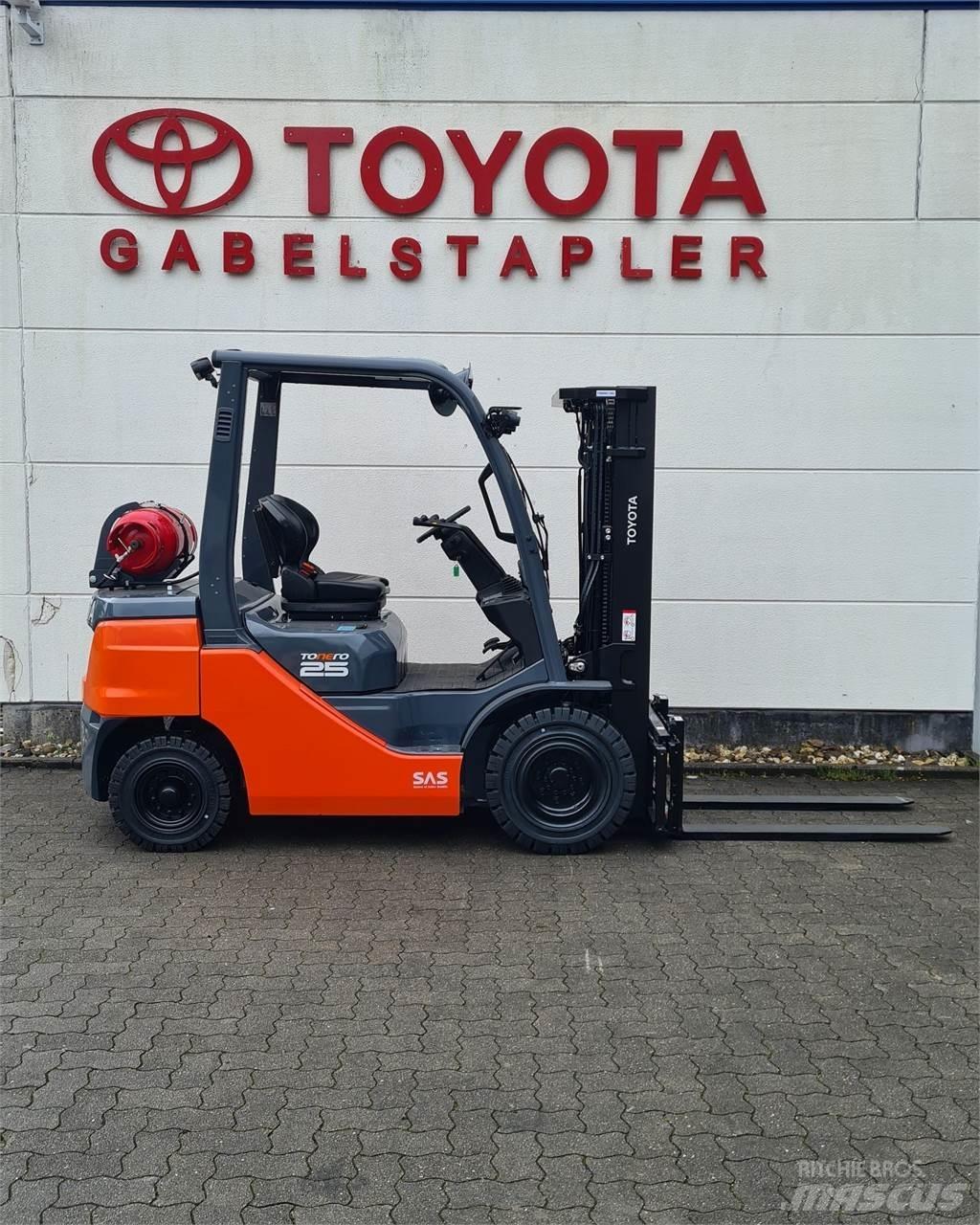 Toyota 02-8FGF25 LPG (dujiniai) krautuvai