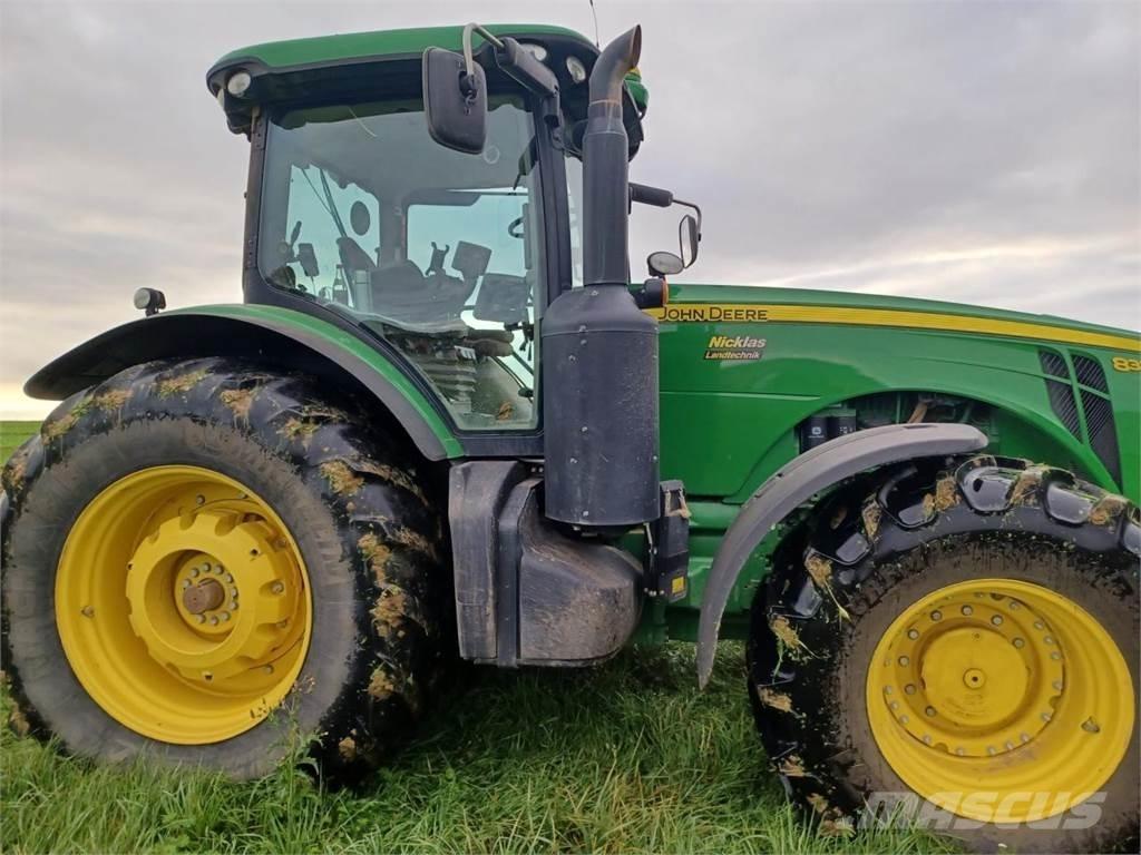 John Deere 8335R Traktoriai