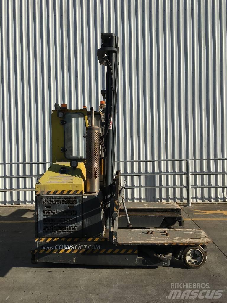 Combilift C 3000 Krautuvai su pakrovimu iš šonų