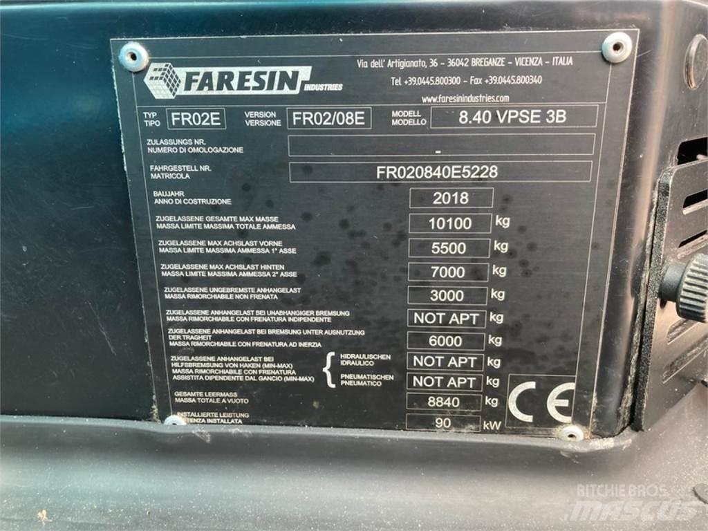 Faresin 840 Teleskopiniai krautuvai žemės ūkiui