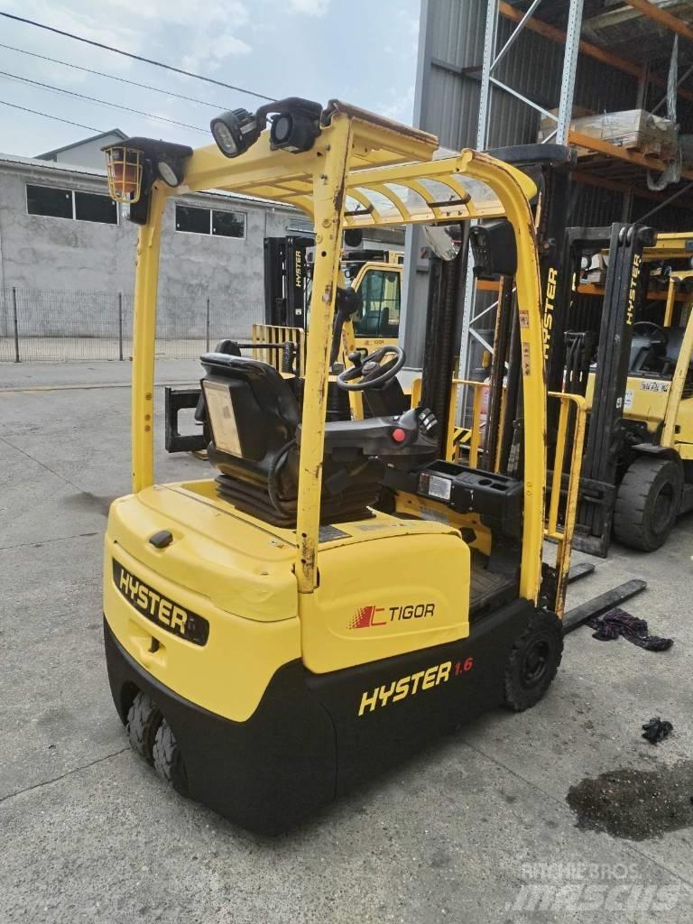 Hyster J 1.6 XNT Elektriniai šakiniai krautuvai