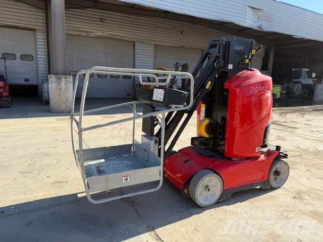 Manitou 100 VJR Vertikalūs stiebiniai keltuvai