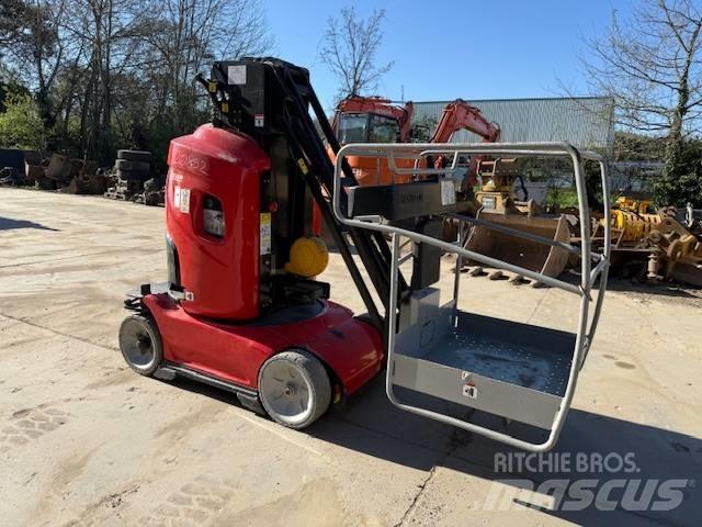 Manitou 100 VJR Vertikalūs stiebiniai keltuvai