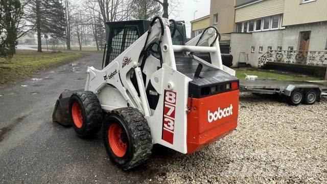 Bobcat 873 Krautuvai su šoniniu pasukimu