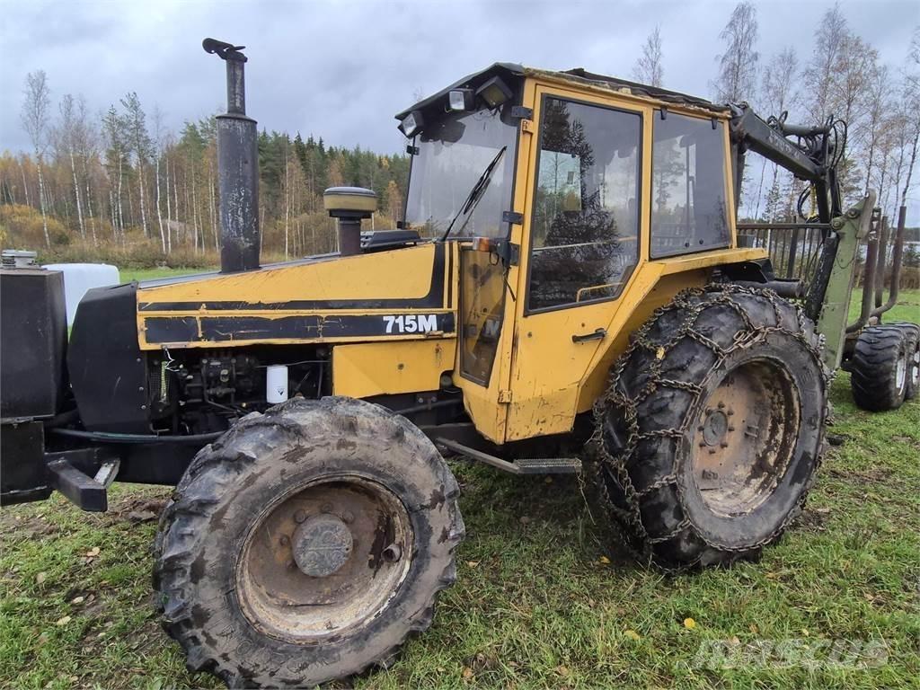 Valtra 715M Traktoriai