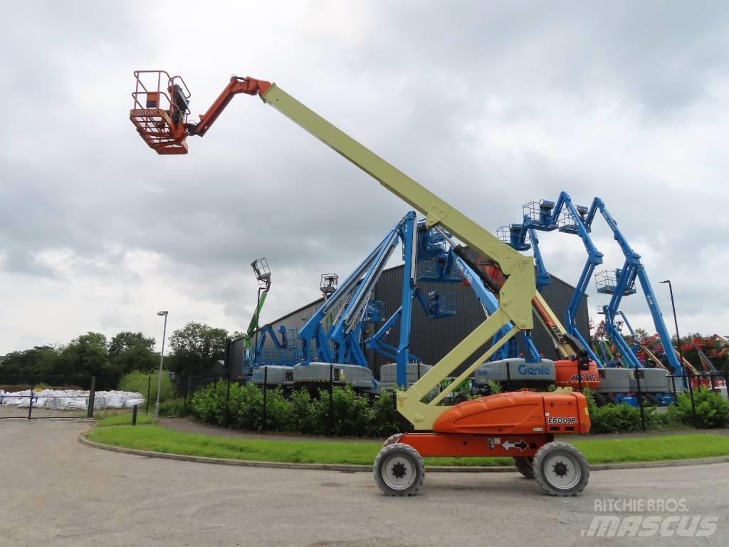 JLG E 600 JP Teleskopiniai keltuvai