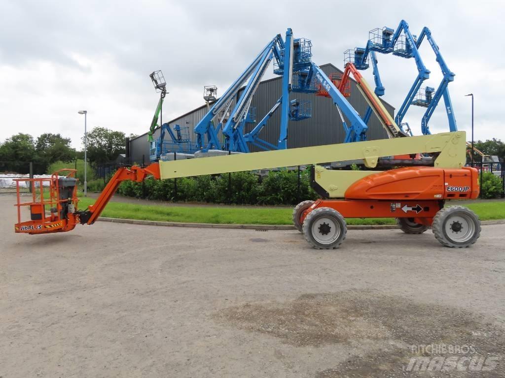 JLG E 600 JP Teleskopiniai keltuvai