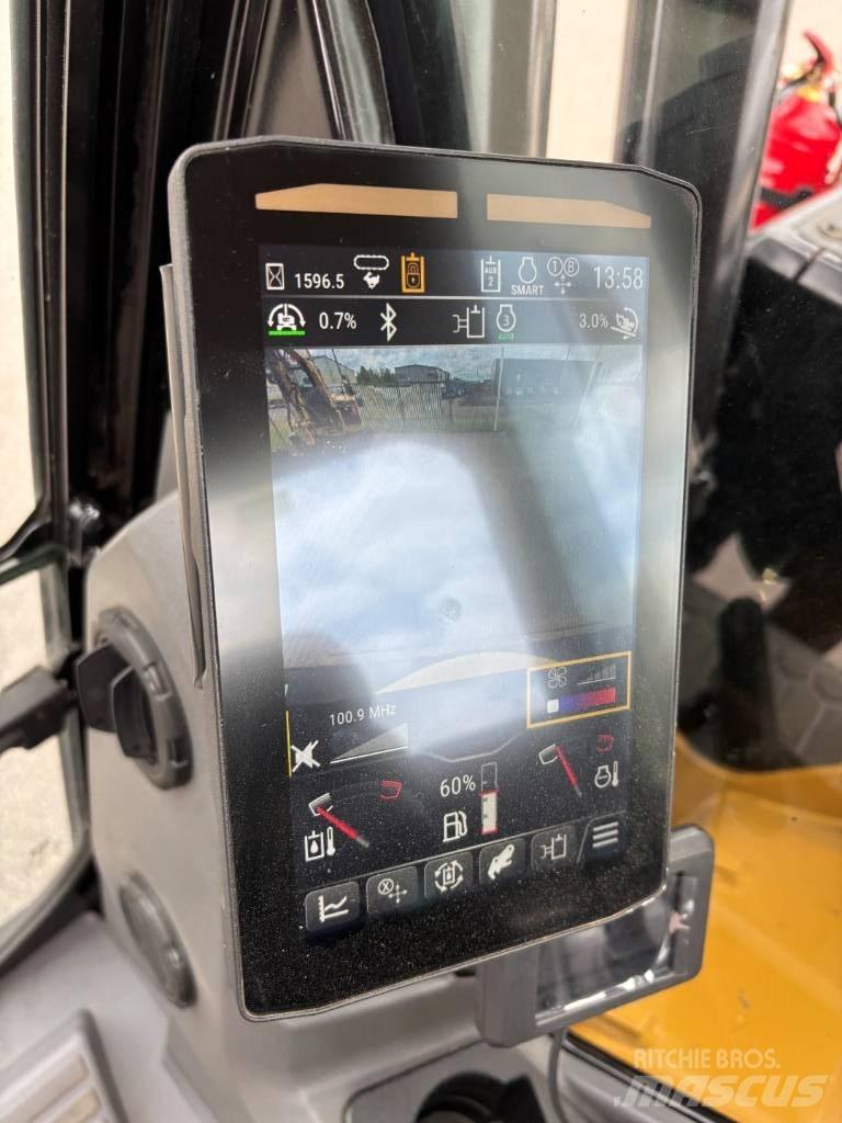CAT 310 Vikšriniai ekskavatoriai