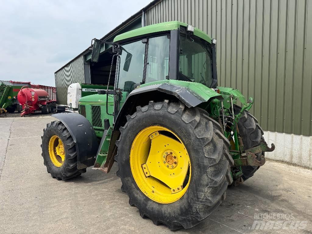 John Deere 6800 Traktoriai