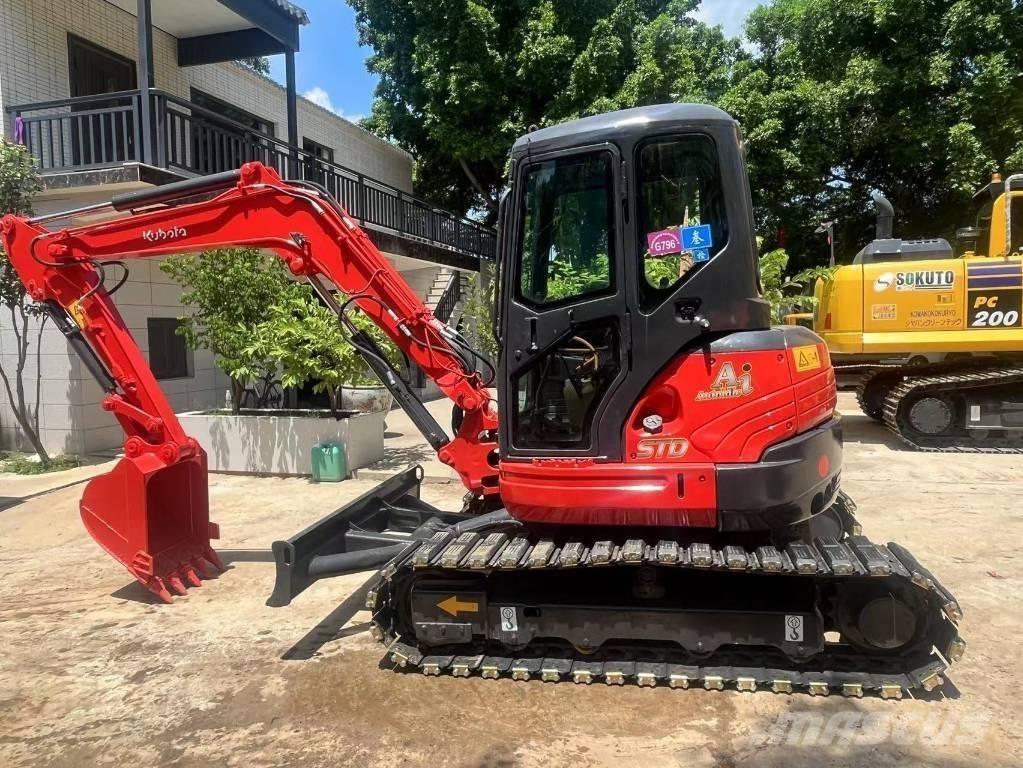 Kubota KX155-3 Vikšriniai ekskavatoriai