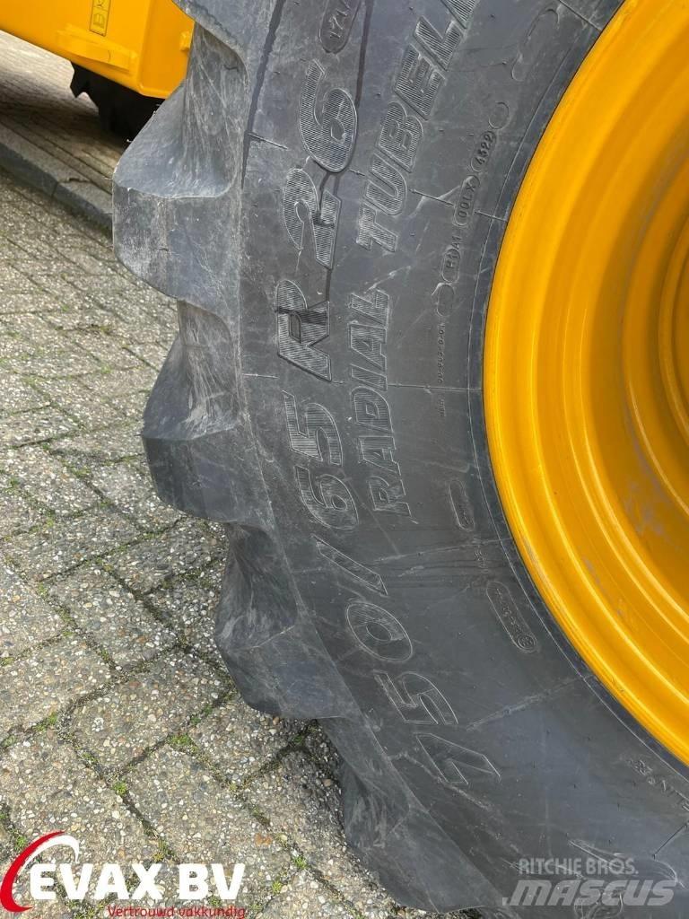 JCB 435S (DEMO) Naudoti ratiniai krautuvai