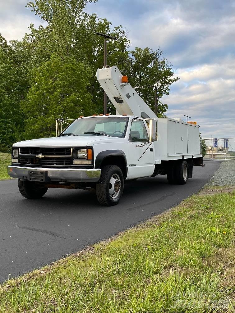 Chevrolet K3500 Pikapai / Bortiniai sunkvežimiai