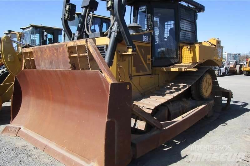 CAT D6R2 Vikšriniai buldozeriai