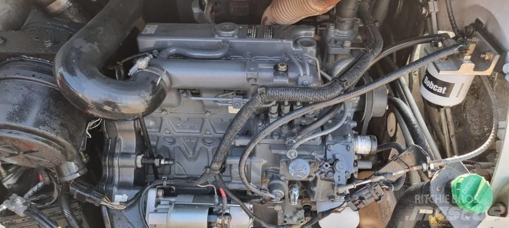 Bobcat S 510 Krautuvai su šoniniu pasukimu