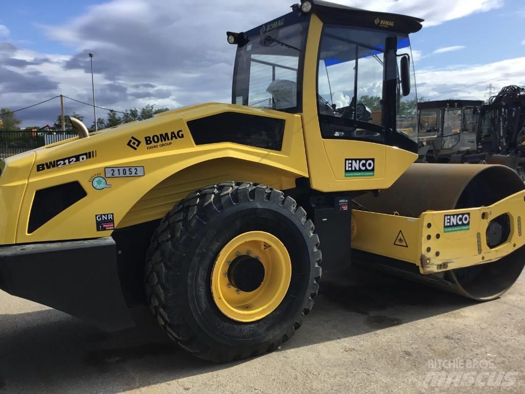 Bomag BW212D5 Gruntiniai volai