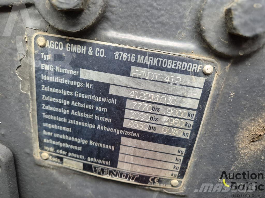 Fendt 412 Vario Traktoriai