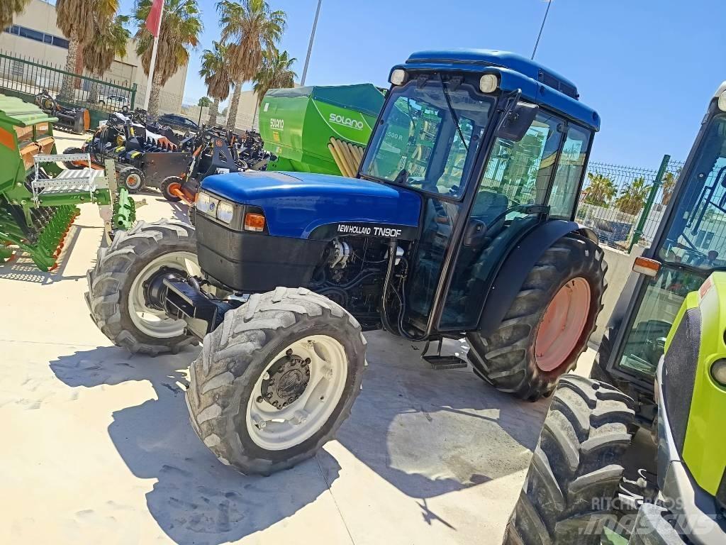 New Holland TN90FC Traktoriai