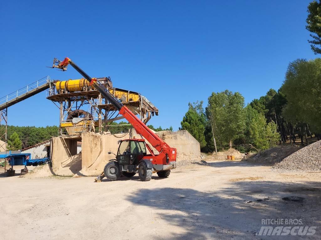 JCB 535-140 535-140 Teleskopiniai krautuvai