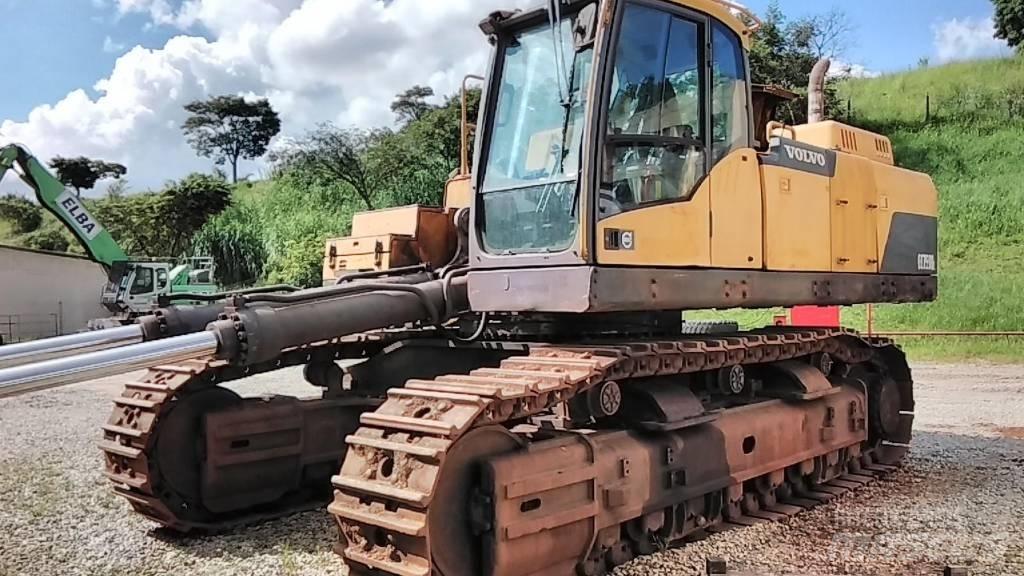 Volvo EC750D Vikšriniai ekskavatoriai